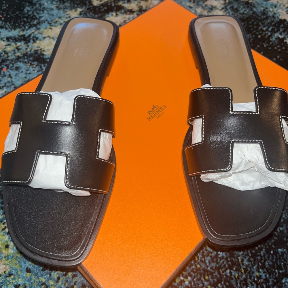 H Oran Sandals, BRAND NEW !